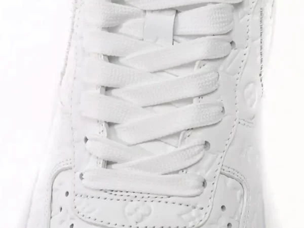 Giày Nike Air Force 1 x Louis Vuitton Triple White Like Auth (1)