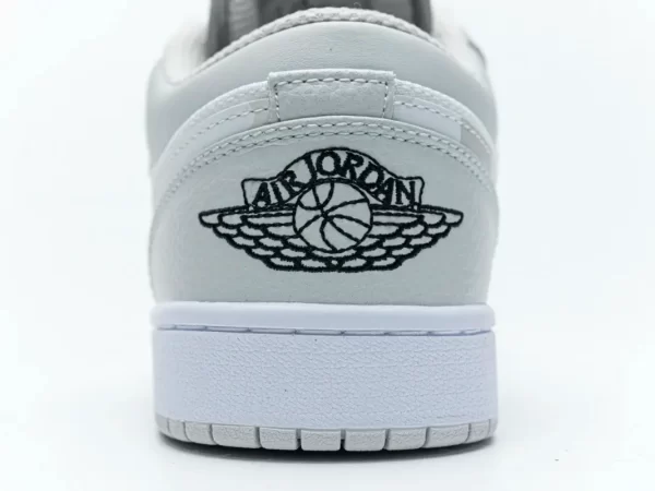 Giày Nike Air Jordan 1 Low White Camo 10