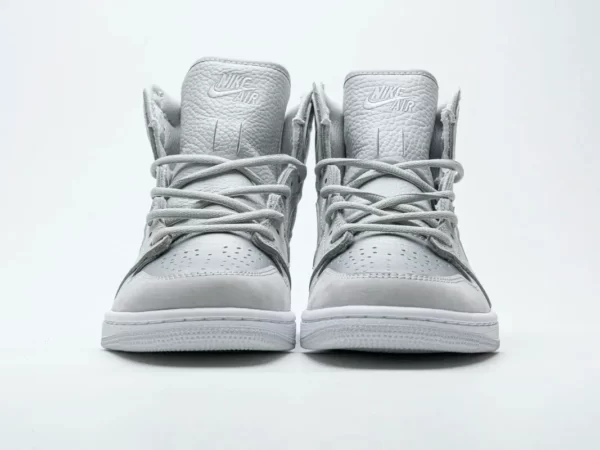Giày Nike Air Jordan 1 Retro High CO Japan Neutral Grey 9