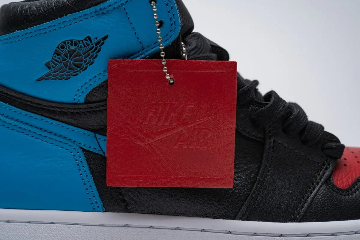 Giày Nike Air Jordan 1 Retro High NC to Chi Leather (12)