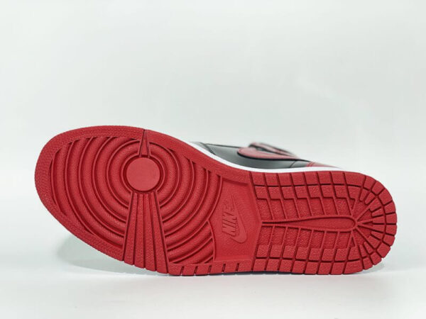 Giày Nike Air Jordan 1 Retro High OG Patent Bred Like Auth 3
