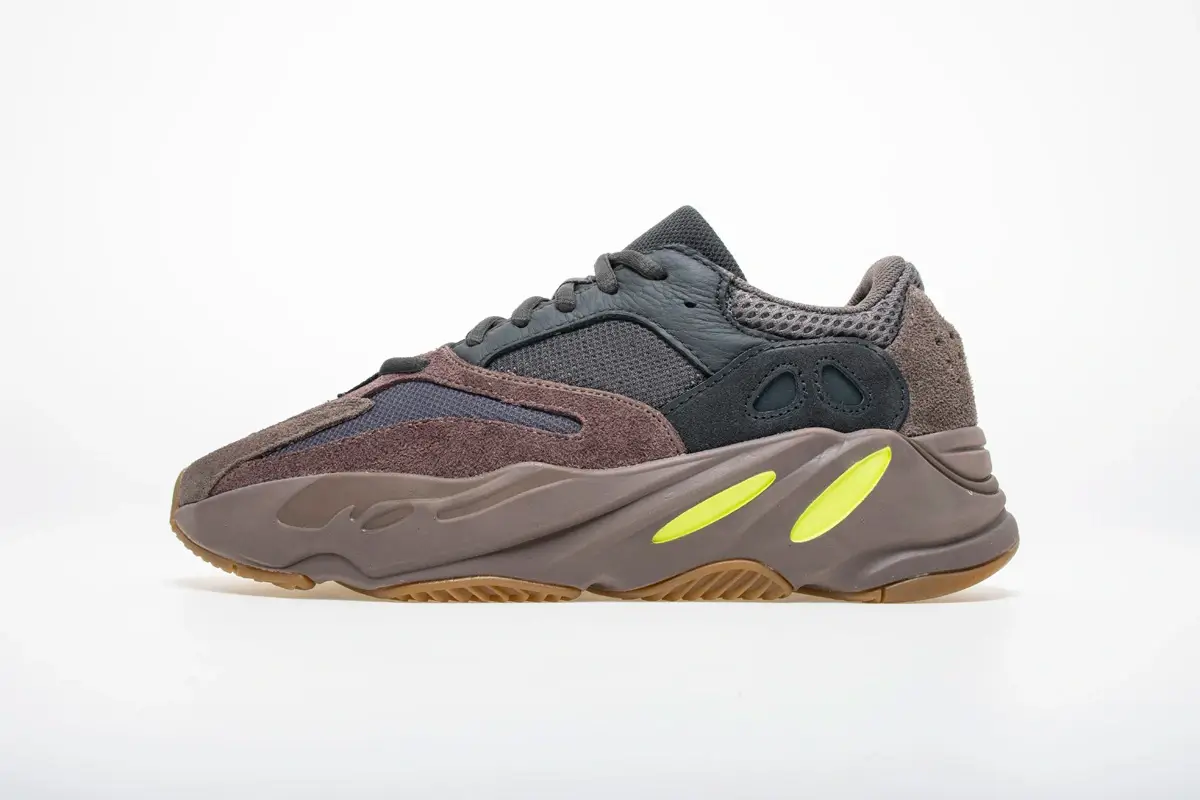 Giày Adidas Yeezy 700 Mauve Like Auth 4 Giày Adidas Yeezy 700 Mauve Like Auth (4)