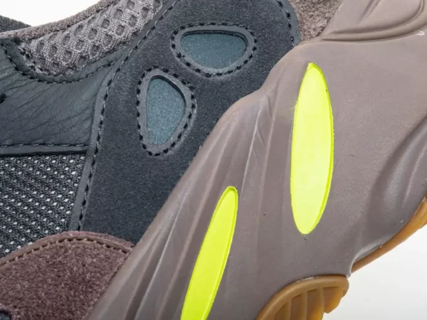 Giày Adidas Yeezy 700 Mauve Like Auth (9)
