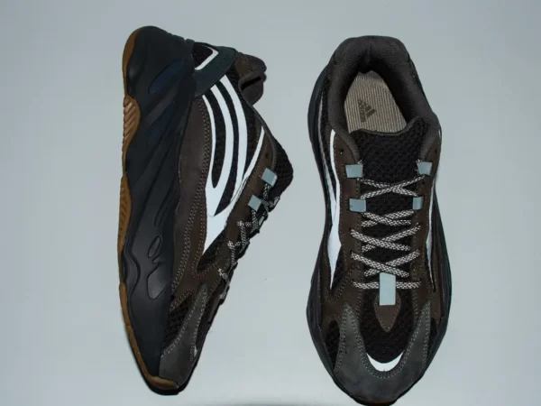 Giày Adidas Yeezy 700 V2 Geode Like Auth