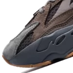 Giày Adidas Yeezy 700 V2 Geode Like Auth (11)