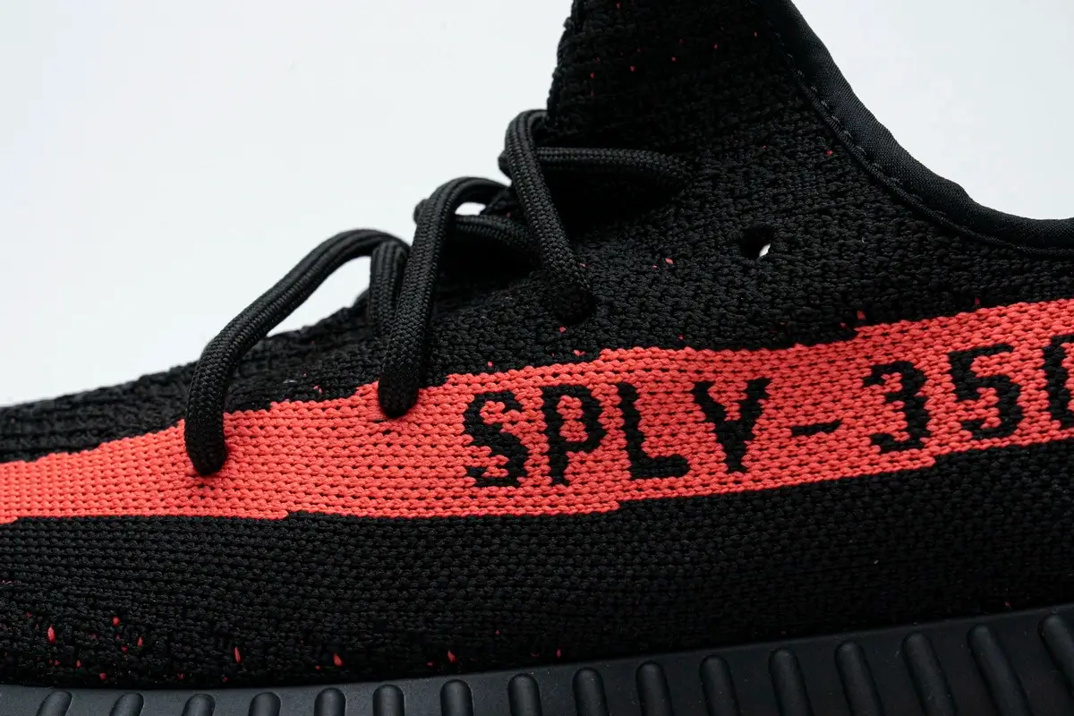 Giày Adidas Yeezy Boost 350 V2 Core Black Red Like Auth 8 Giày Adidas Yeezy Boost 350 V2 Core Black Red Like Auth (11)