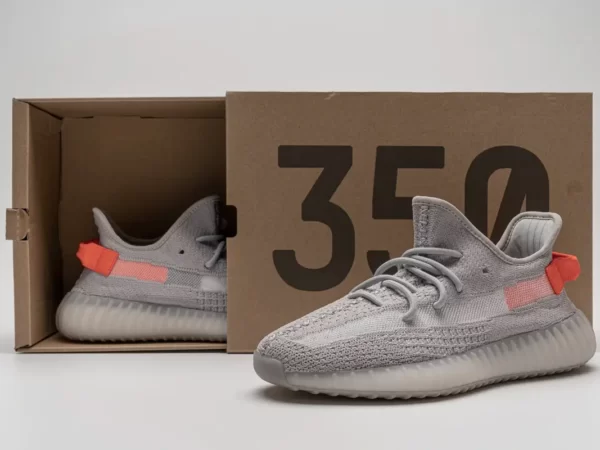 Giày Adidas Yeezy Boost 350 V2 Tail Light Like Auth (19)