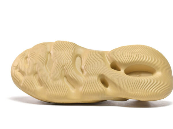 Giày Adidas Yeezy Foam Runner Desert Sand Like Auth