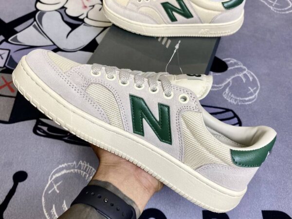 Giày New Balance CRT 300 Green Like Auth (1)