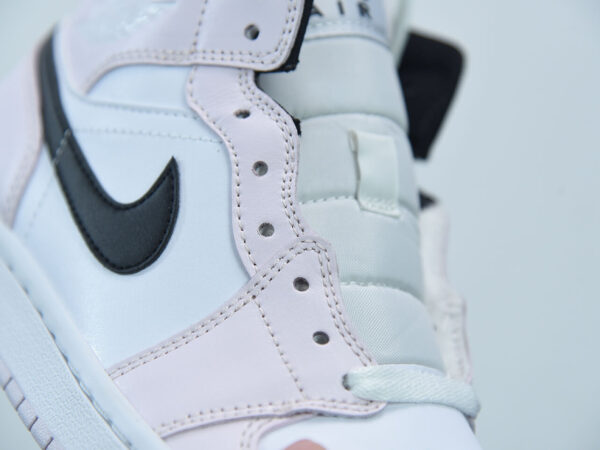 Giày Nike Air Jordan 1 Mid 'Barely Rose'