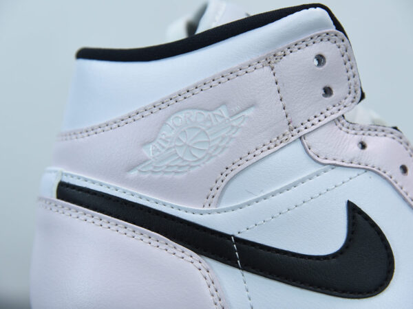 Giày Nike Air Jordan 1 Mid 'Barely Rose'