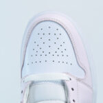 Giày Nike Air Jordan 1 Mid 'Barely Rose'