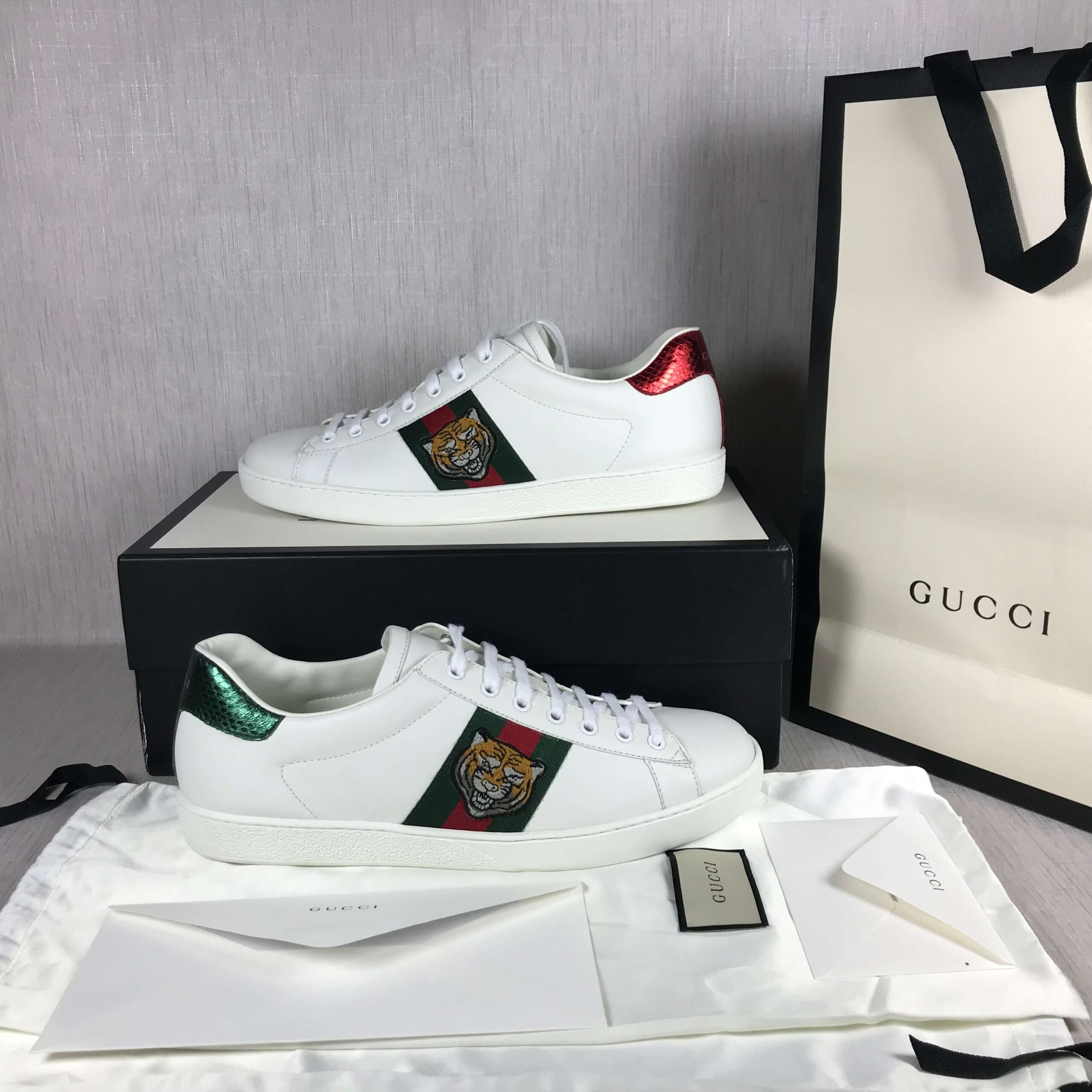 Giày Gucci Ace Tiger Họa Tiết Mặt Hổ Like Auth