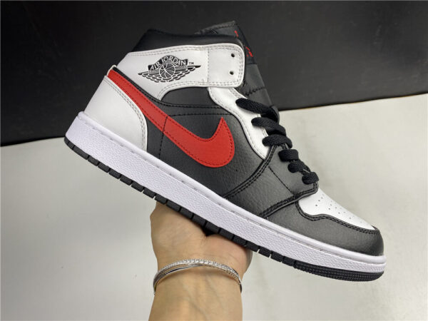 Giày Nike Air Jordan 1 Mid Black Chile Red White Like Auth