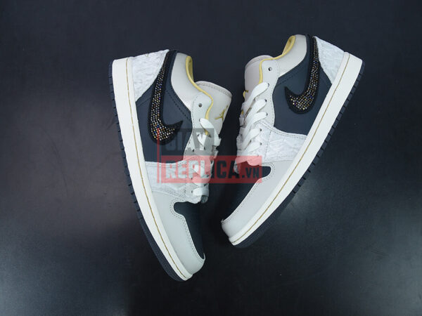 Giày Nike Air Jordan 1 Low ‘Beaded Swoosh’ Like Auth