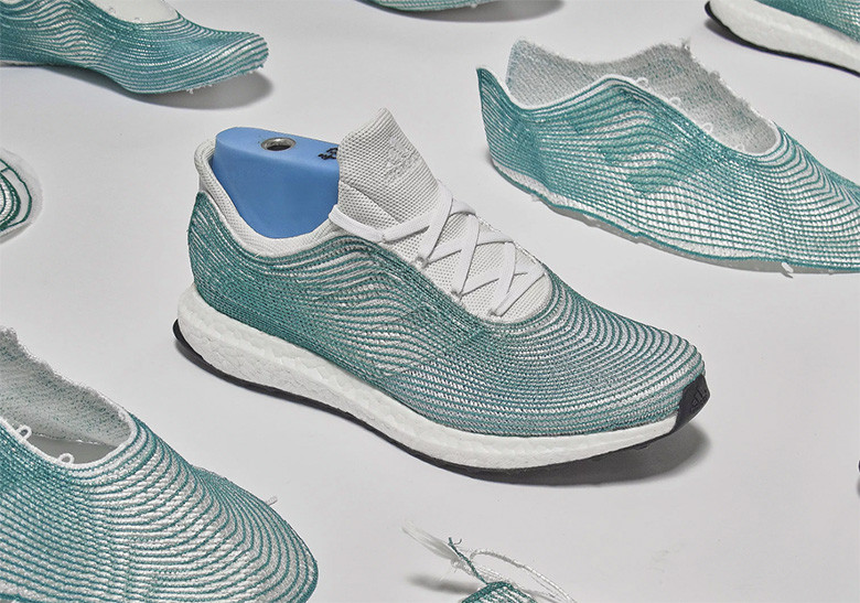Polyester tái chế - Adidas Parley