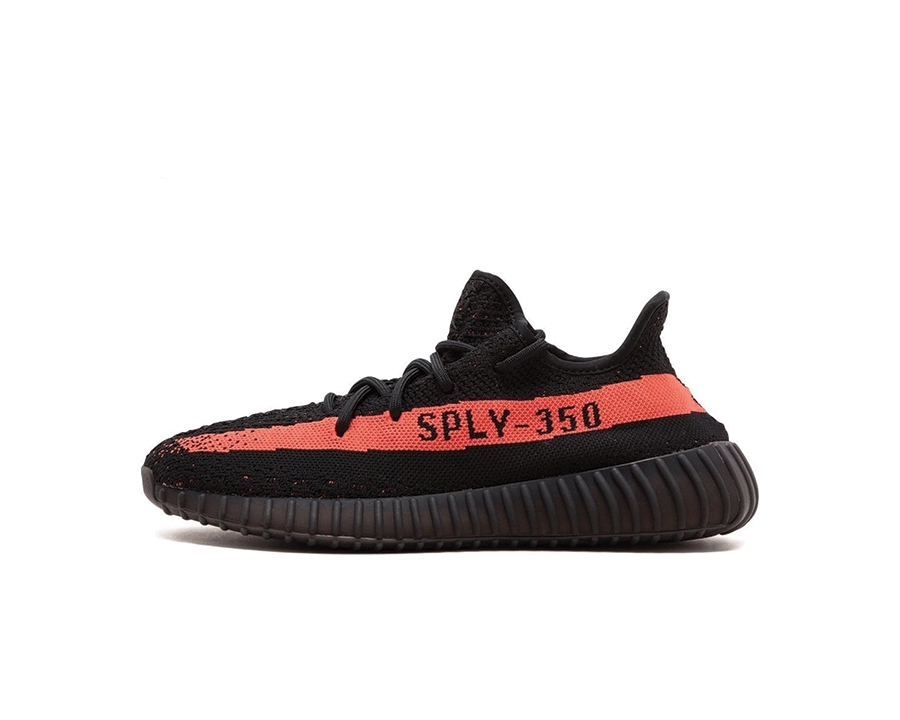 Các loại giày Adidas Yeezy "Hot Trend" được săn lùng nhiều nhất hiện nay 2 Các loại giày Adidas Yeezy: YEEZY 350 V2 Core Black Red