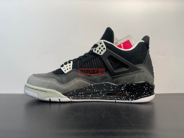 Giày Nike Air Jordan 4 Retro Fear Pack Like Auth