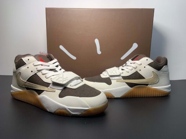 Giày Nike Jordan Jumpman Jack TR Travis Scott Sail Like Auth