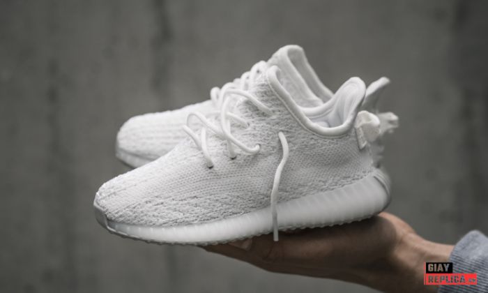 Hướng dẫn cách giặt giày Yeezy sạch tinh như mới 2 Hướng dẫn giặt giày Yeezy đúng chuẩn