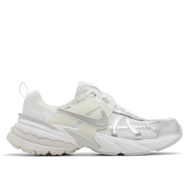 Giày Nike Wmns V2K Run ‘Metallic Silver’ Like Auth 1 Giày Nike Wmns V2K Run ‘Metallic Silver’ Like Auth